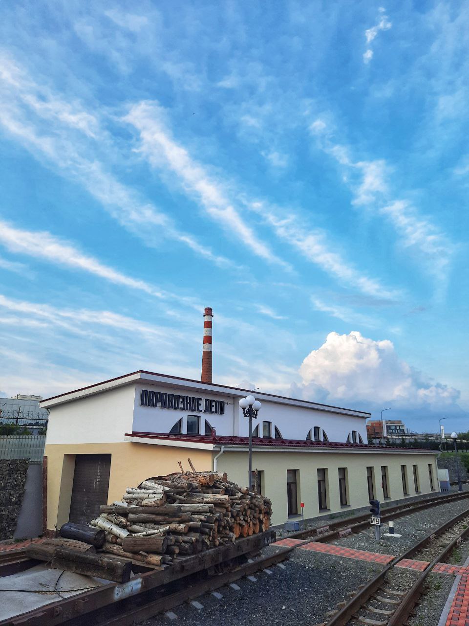 Валера Шестаков. «От Центральной (арки) до Центральной (станции)».