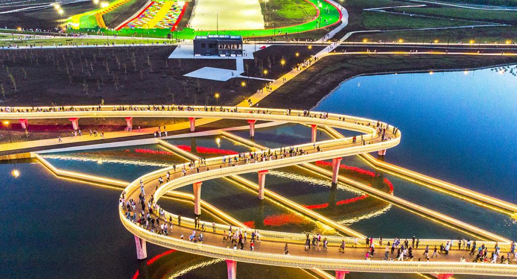 Обзорная экскурсия по парку «Притяжение» - фото №1 Обзорная экскурсия по парку «Притяжение» - фото №1 на Nethouse.Академия