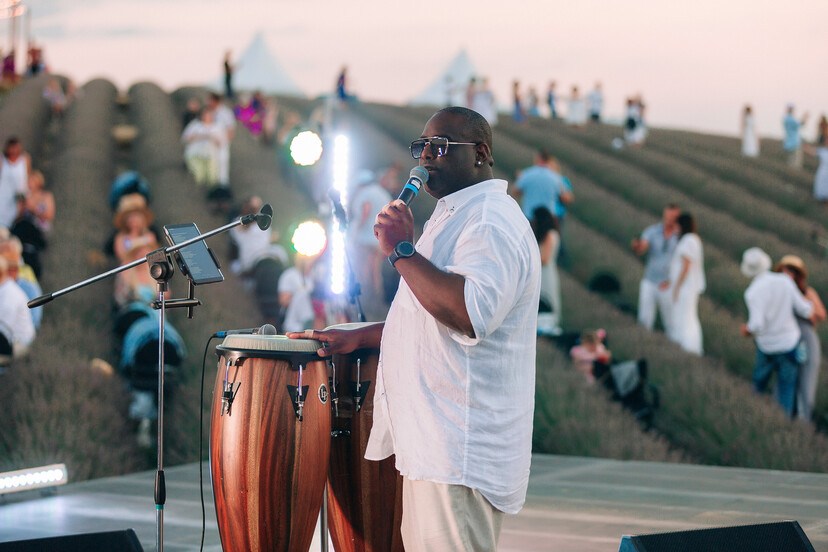 ДЖАЗ и ЛАТИНА в лавандовых полях - фото №2 ДЖАЗ и ЛАТИНА в лавандовых полях - фото №2 на Nethouse.Академия